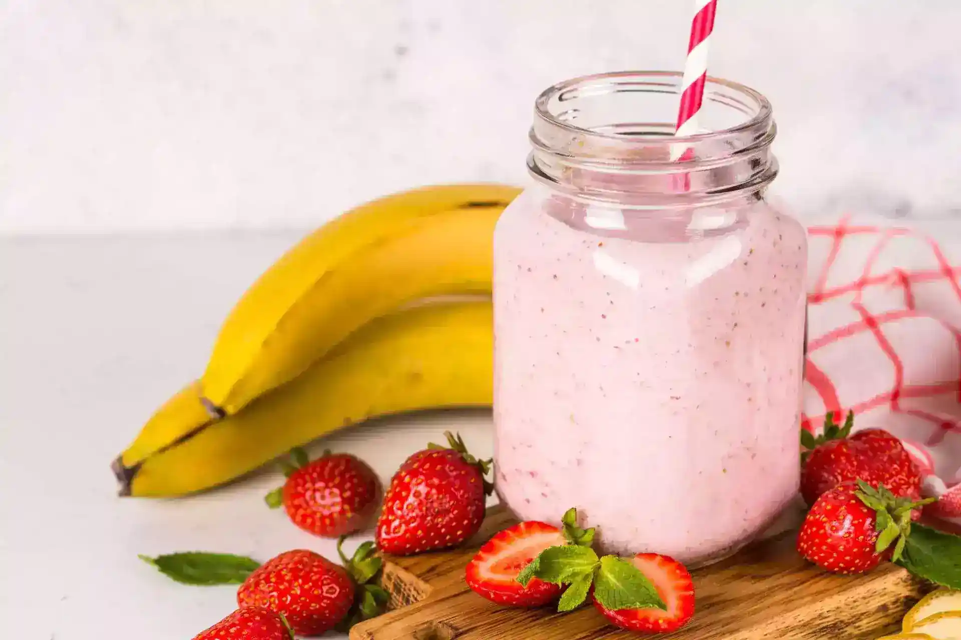 Batido de fresa y plátano cremoso