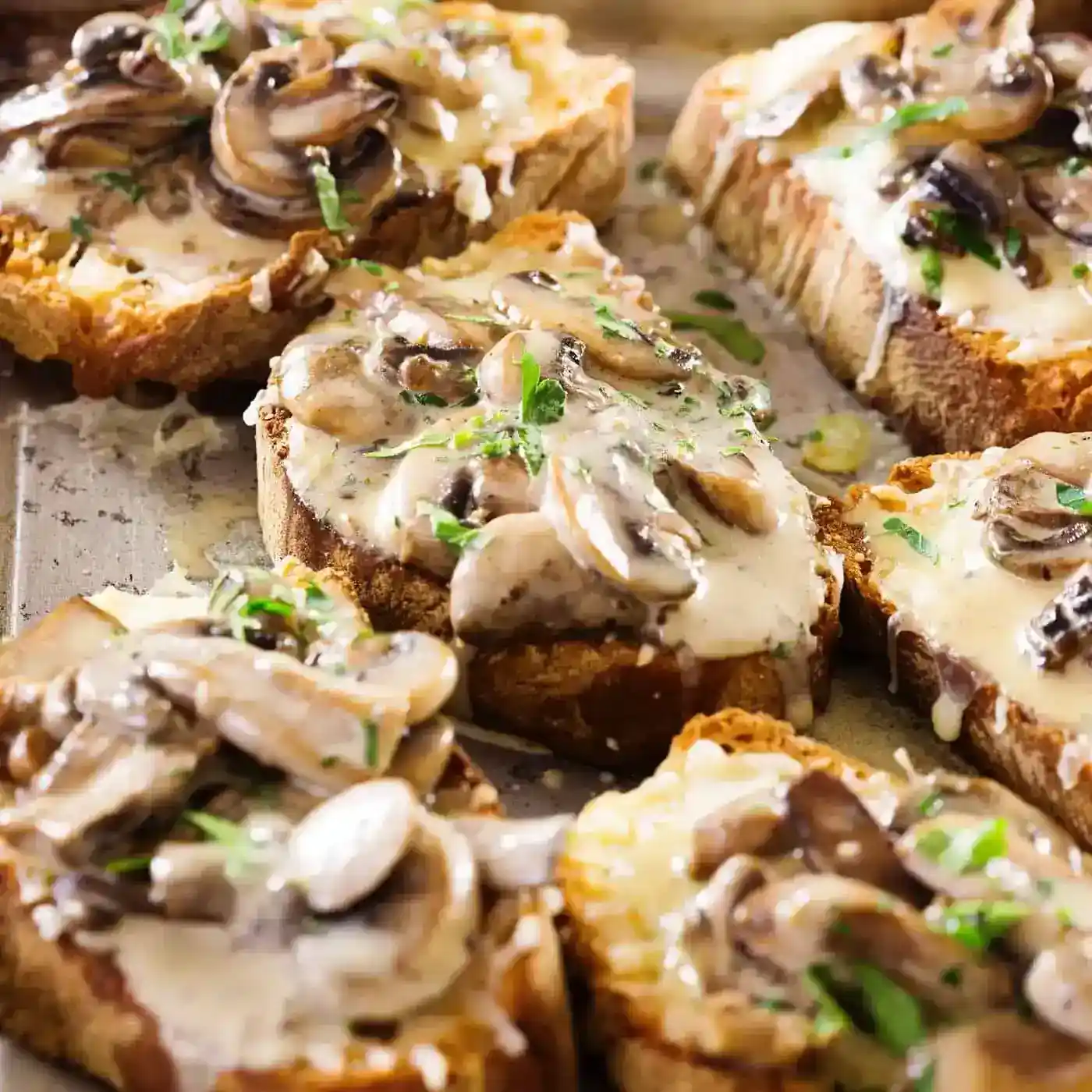 Bruschetta med hvitløkssopp