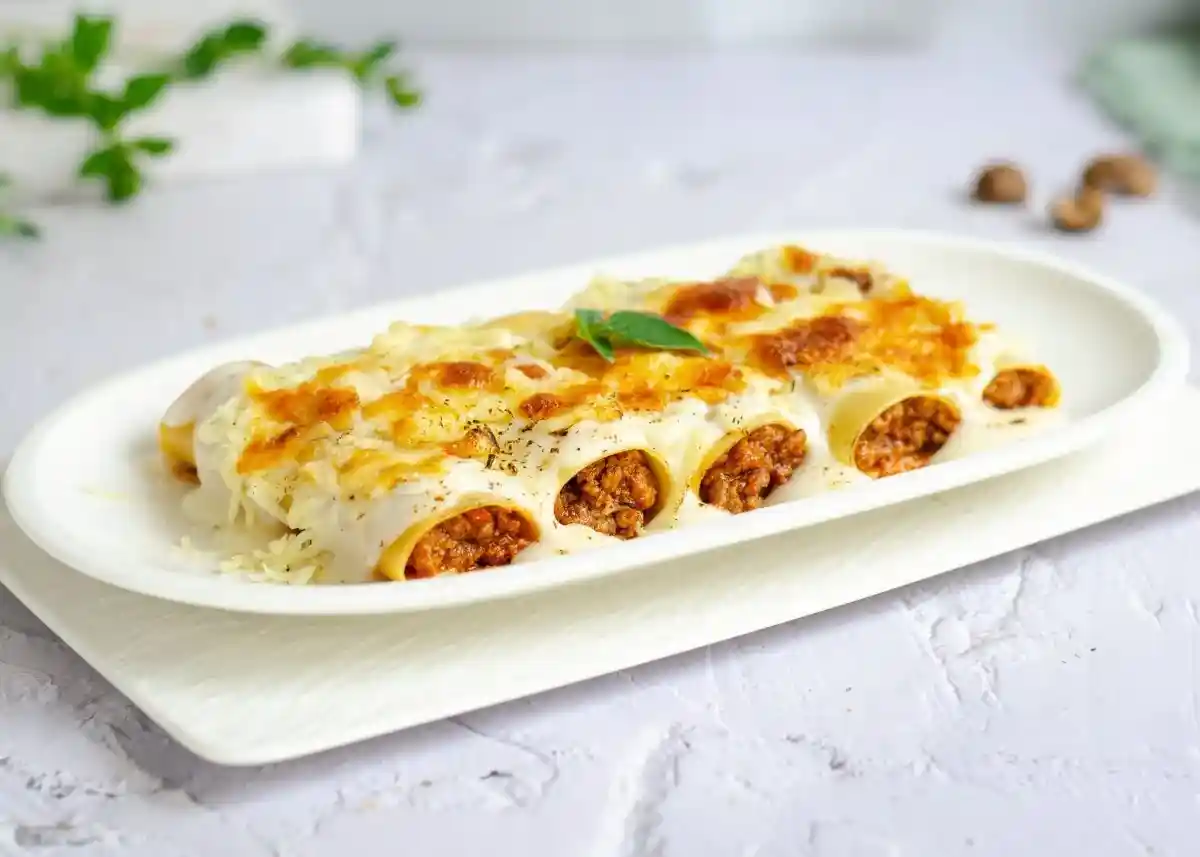 Canelones de carne gratinados al horno