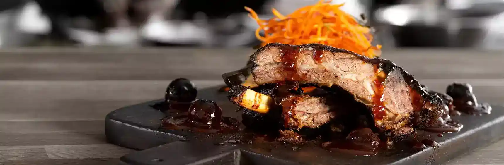 Carne de res al café y chile picante