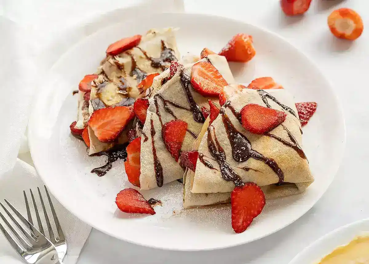 Crepes finos rellenos de Nutella cremosa