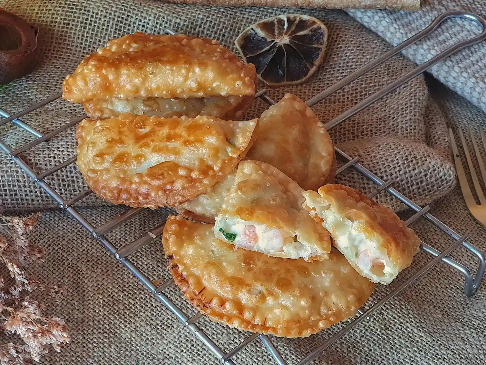 Deliciosas Empanadas de Cebolleta y Gambas