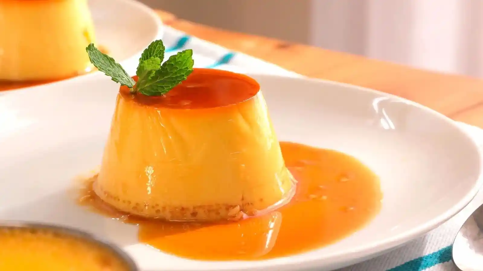 Flan de huevo casero clásico y dulce