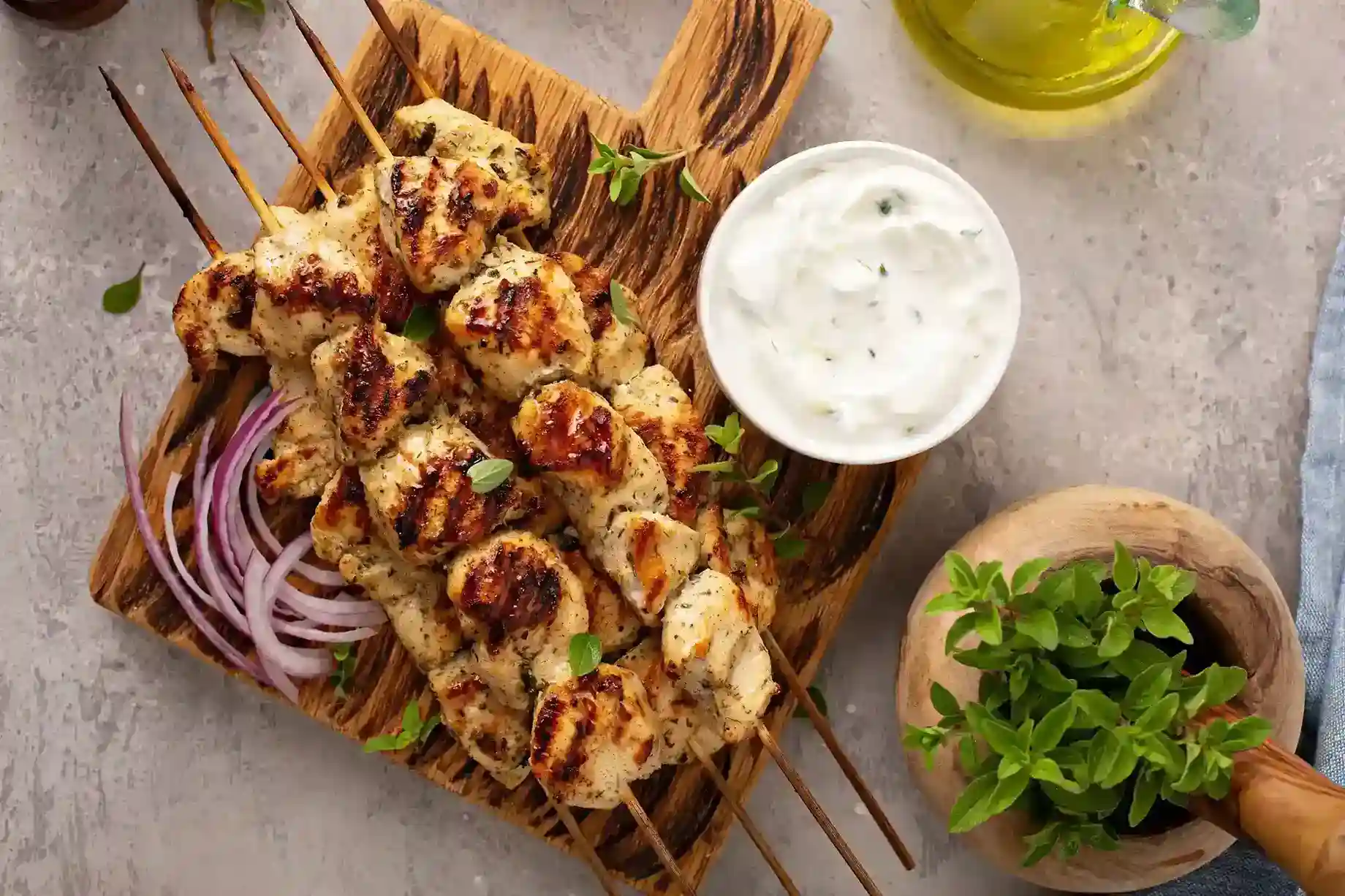 Souvlaki de Cordero al Limón Estilo Griego