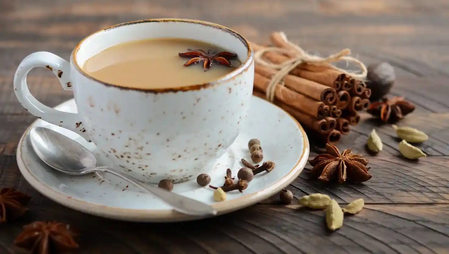 Té chai especiado caliente o frío
